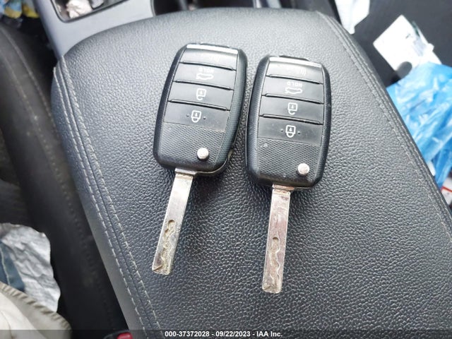 KIA Optima Lx 2018 5XXGT4L38JG210266 Image 11