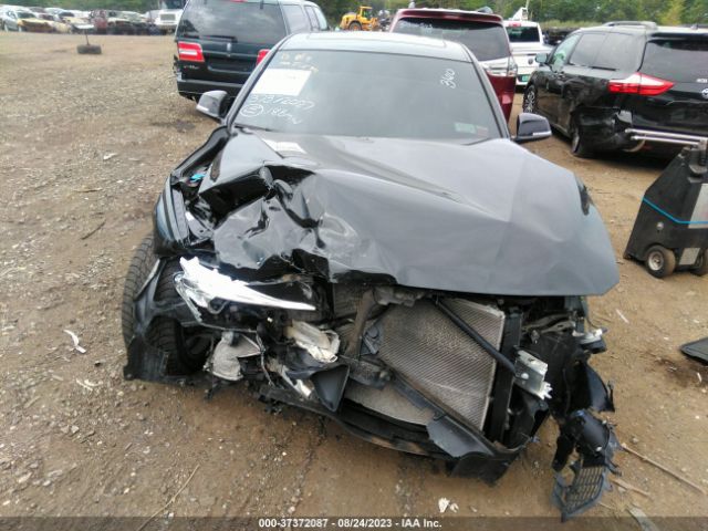 WBA8B7C59JA411869 BMW 3 Series 340i Xdrive