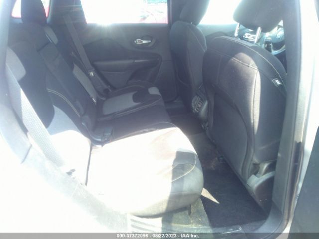 1C4PJMCS8EW296101 Jeep Cherokee Altitude