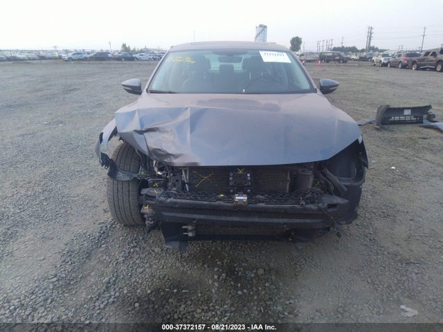 1VWGT7A35HC003975 Volkswagen Passat 1.8t Se W/technology