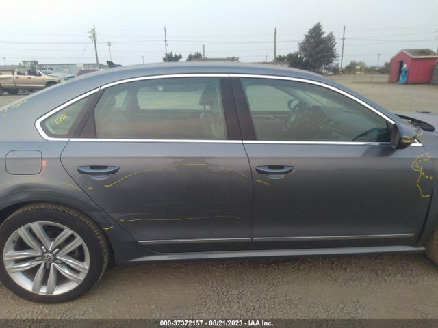 1VWGT7A35HC003975 Volkswagen Passat 1.8t Se W/technology