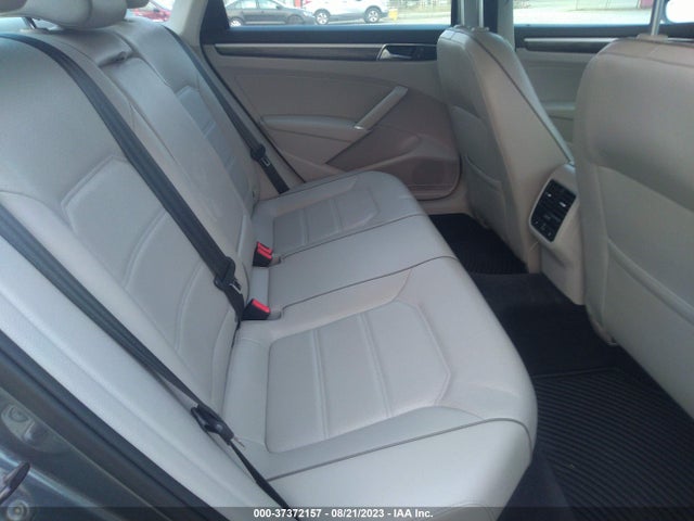 1VWGT7A35HC003975 Volkswagen Passat 1.8t Se W/technology