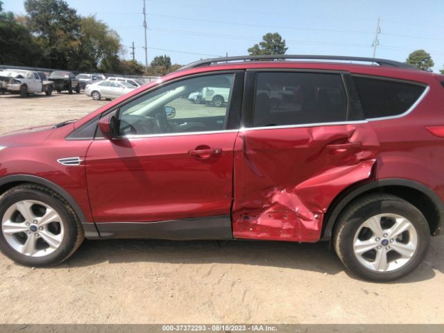 1FMCU0GX5FUB29613 Ford ESCAPE SE