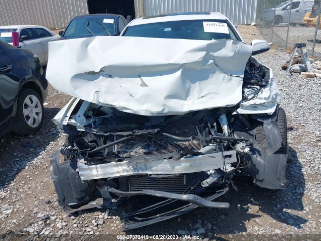 WBA8E1G56HNU13158 BMW 320i