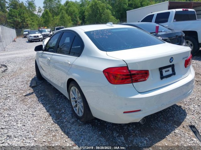 WBA8E1G56HNU13158 BMW 320i