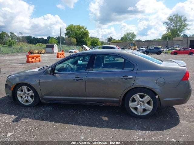 2010 MERCURY MILAN VIN: 3MEHM0HA7AR661755
