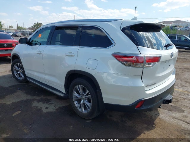 2015 TOYOTA HIGHLANDER XLE VIN: 5TDKKRFH6FS118189