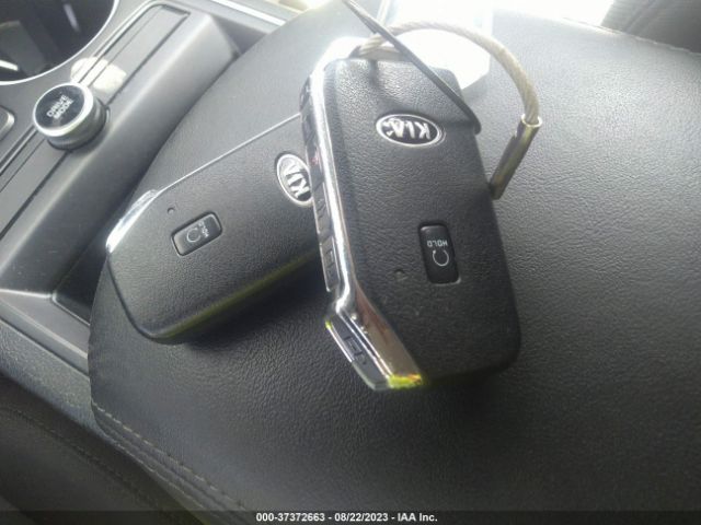 5XXG14J20MG047004 KIA K5 LXS