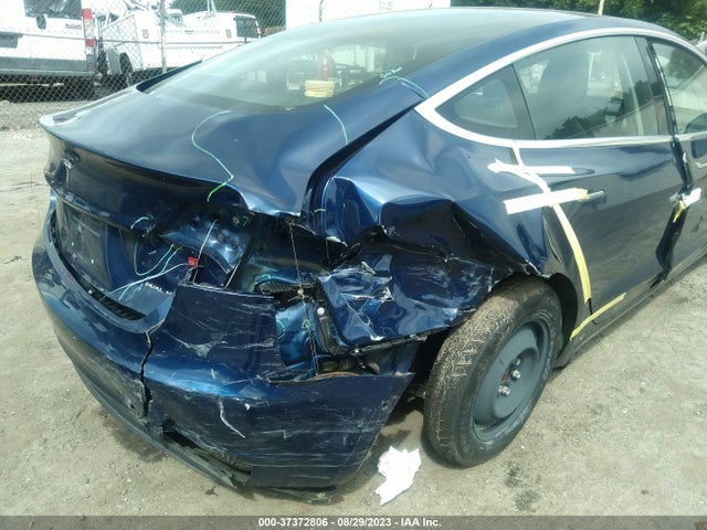 Tesla Model 3 Long Range 2018 5YJ3E1EB4JF114973 Image 6