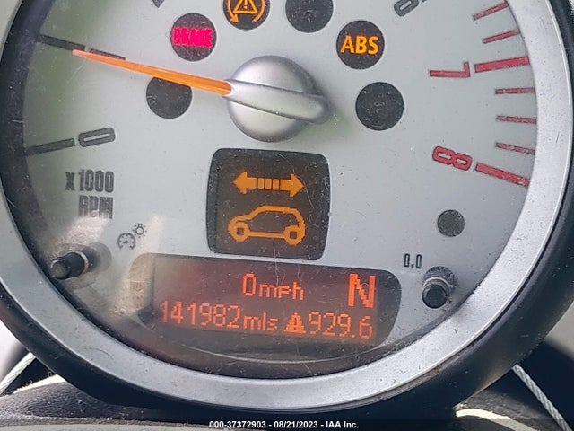 2008 MINI COOPER HARDTOP VIN: WMWMF33548TT60548