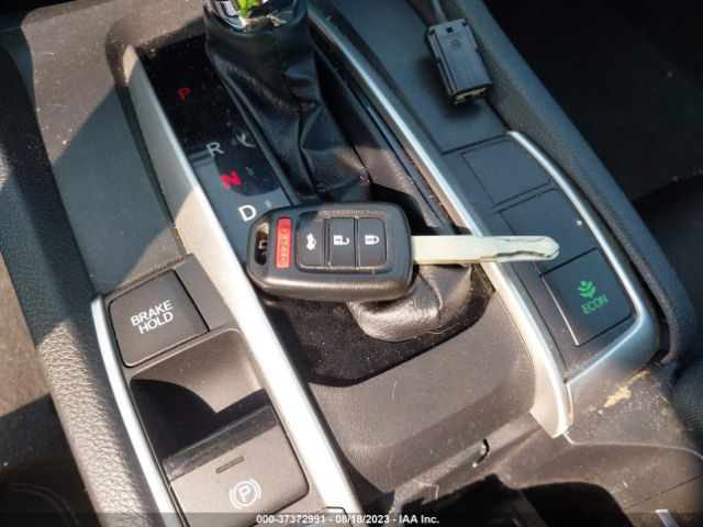 19XFC2F63LE027844 Honda Civic Sedan Lx