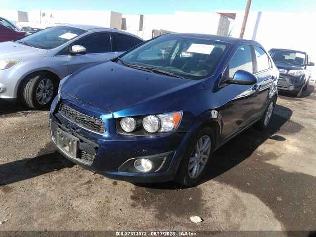 Chevrolet SONIC LT 2014 1G1JC5SG1E4126704 Image 2