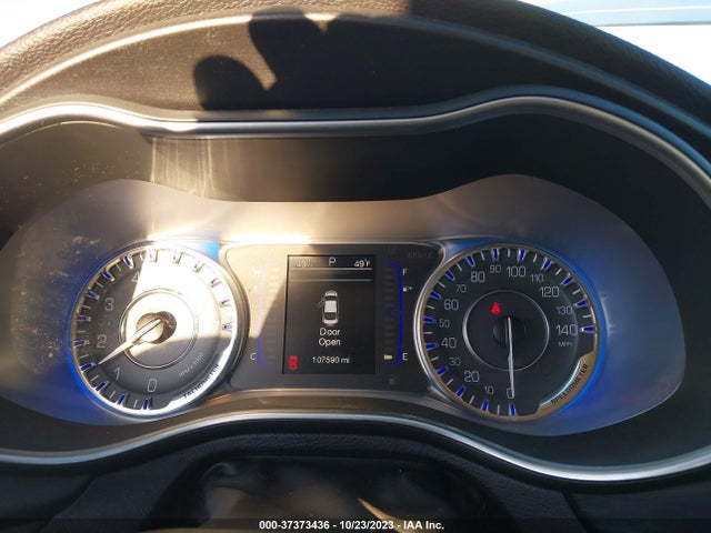 Chrysler 200 Limited 2015 1C3CCCAB2FN721992 Image 7