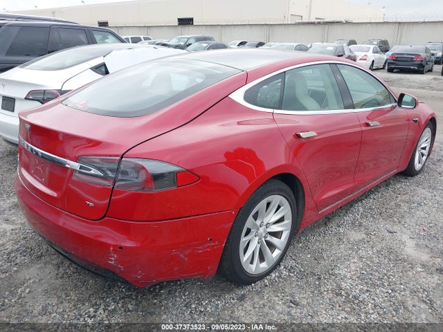 Tesla Model S 60/75 2017 5YJSA1E17HF220052 Image 12
