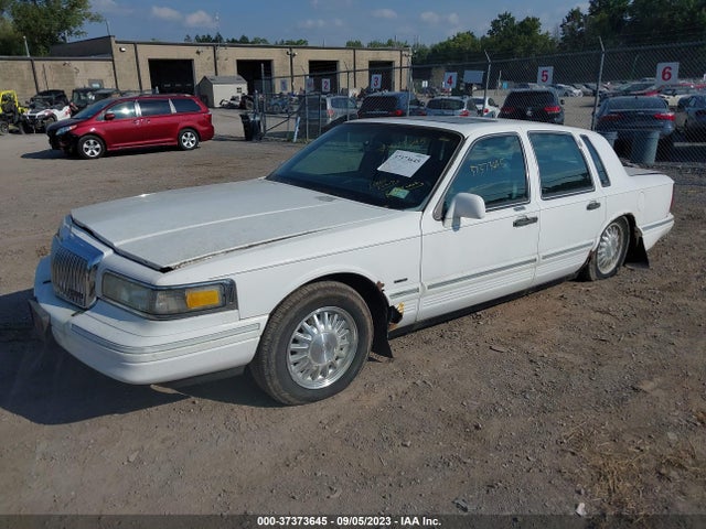 1996 LINCOLN TOWN CAR SGN/DMND ANV/CYPRESS/JN VIN: 1LNLM82W6TY661387