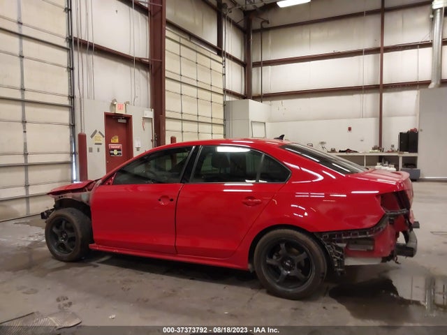 3VWD17AJ2GM256708 Volkswagen Jetta Sedan 1.8t Sport