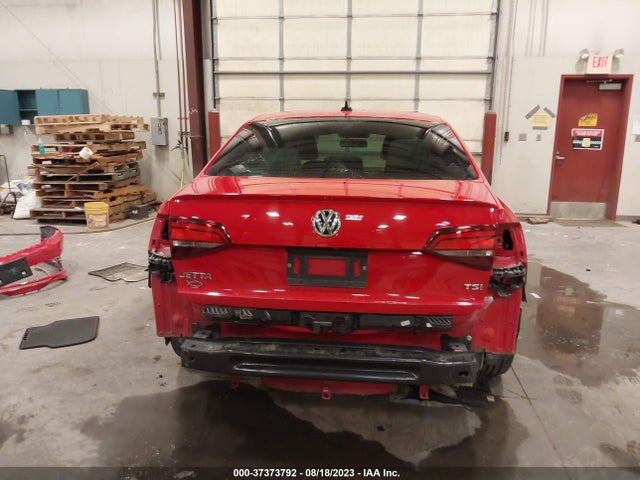 3VWD17AJ2GM256708 Volkswagen Jetta Sedan 1.8t Sport