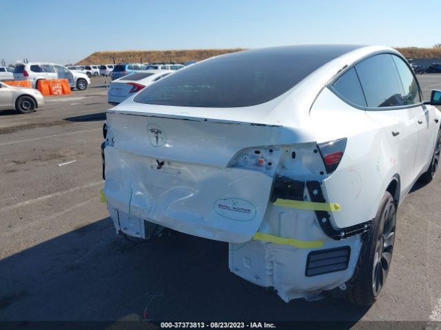 7SAYGDEF8NF490573 Tesla Model Y Performance