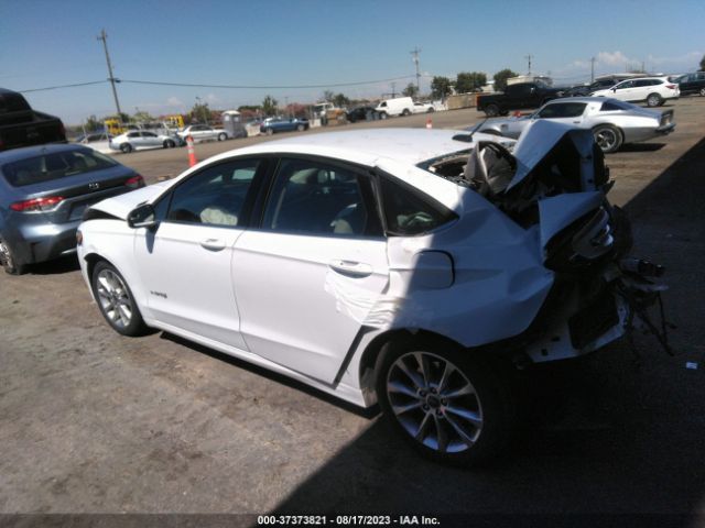 3FA6P0LU1HR105815 Ford Fusion Hybrid Se