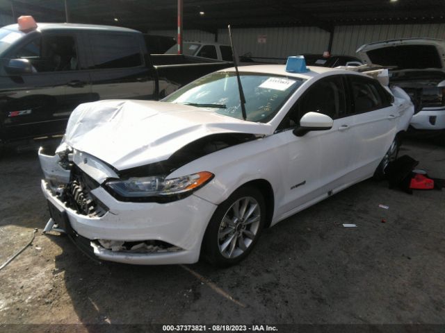 3FA6P0LU1HR105815 Ford Fusion Hybrid Se
