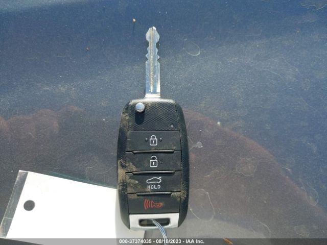 3KPFK4A74HE128915 KIA FORTE LX