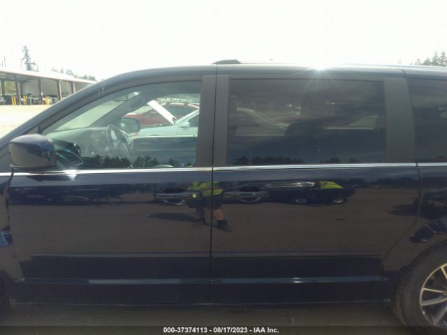 2C4RDGCGXHR700462 Dodge Grand Caravan Sxt