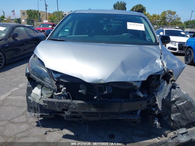 2018 TOYOTA SIENNA SE VIN: 5TDXZ3DC4JS936972