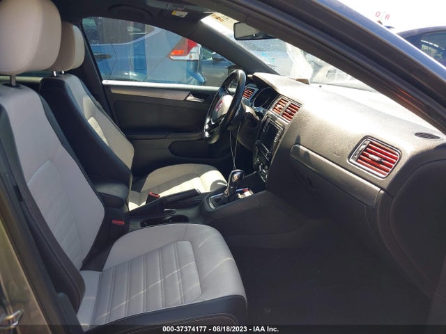3VWD17AJ2GM244803 Volkswagen Jetta Sedan 1.8t Sport