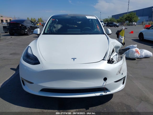 7SAYGDEF0NF523923 Tesla Model Y Performance