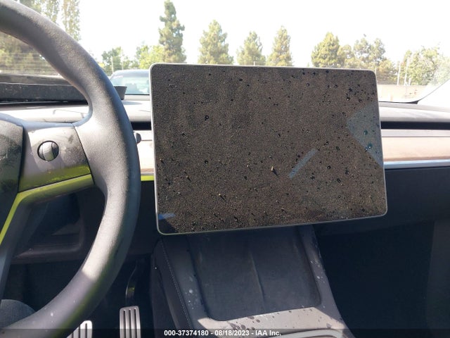 7SAYGDEF0NF523923 Tesla Model Y Performance