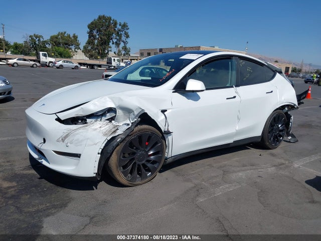 7SAYGDEF0NF523923 Tesla Model Y Performance