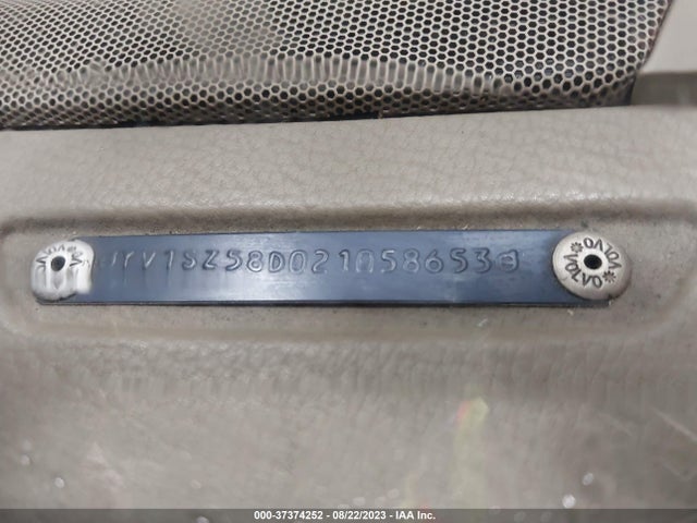 2002 VOLVO V70 VIN: YV1SZ58D021058653