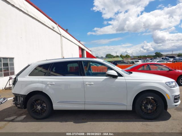 WA1LHAF71KD040285 Audi Q7 45 Premium/45 Se Premium