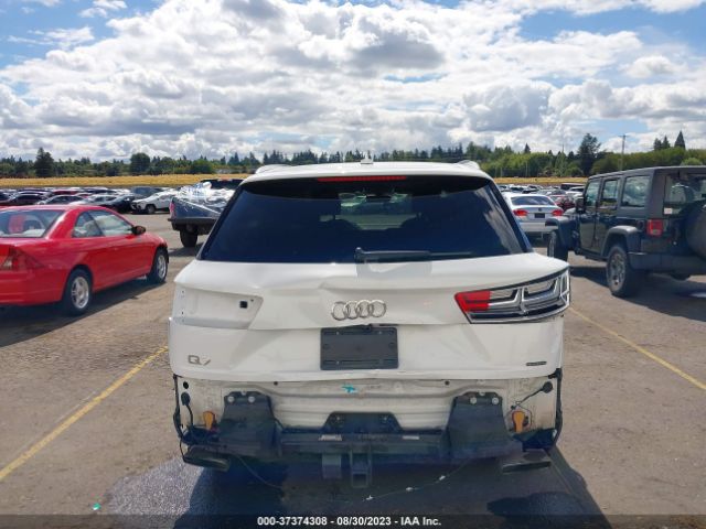 WA1LHAF71KD040285 Audi Q7 45 Premium/45 Se Premium