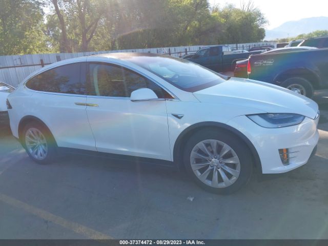 5YJXCDE27JF122221 Tesla Model X 75d/100d/p100d