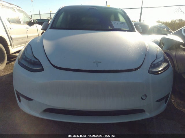 Tesla Model Y Long Range 2023 7SAYGDEE8PA098796 Image 11
