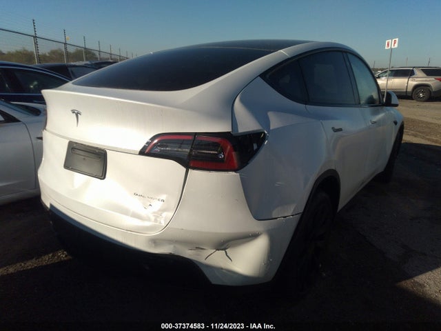 Tesla Model Y Long Range 2023 7SAYGDEE8PA098796 Image 4