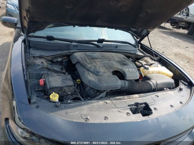 2C3CDXJG3FH884255 Dodge Charger Sxt