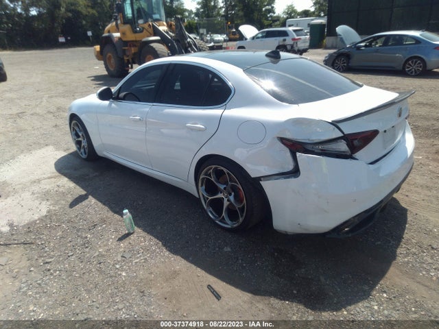 ZARFAEDN3H7560632 Alfa Romeo Giulia Awd