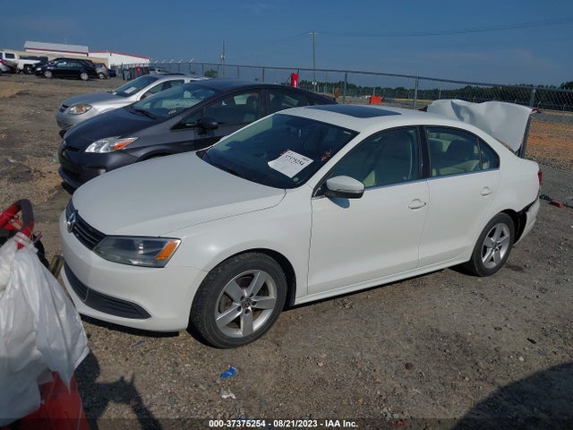 3VWLL7AJ7EM431893 Volkswagen Jetta Sedan Tdi W/premium