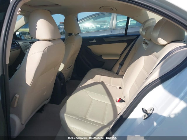 3VWLL7AJ7EM431893 Volkswagen Jetta Sedan Tdi W/premium