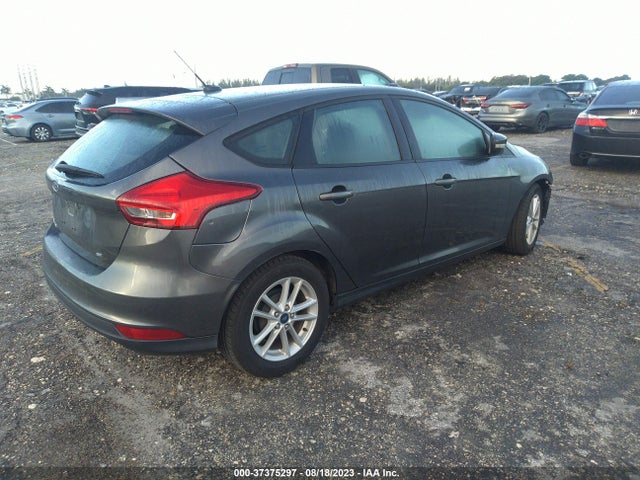 Ford FOCUS SE 2017 1FADP3K28HL313987 Image 4