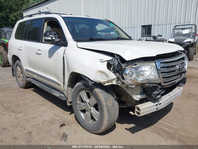 2014 Toyota Land Cruiser, VIN: JTMHY7AJ1E4023847
