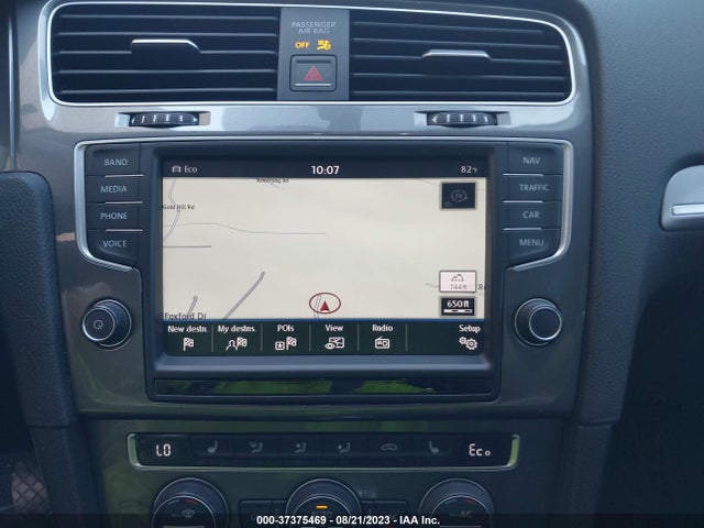 2016 Volkswagen Golf, VIN: WVWPP7AUXGW916891