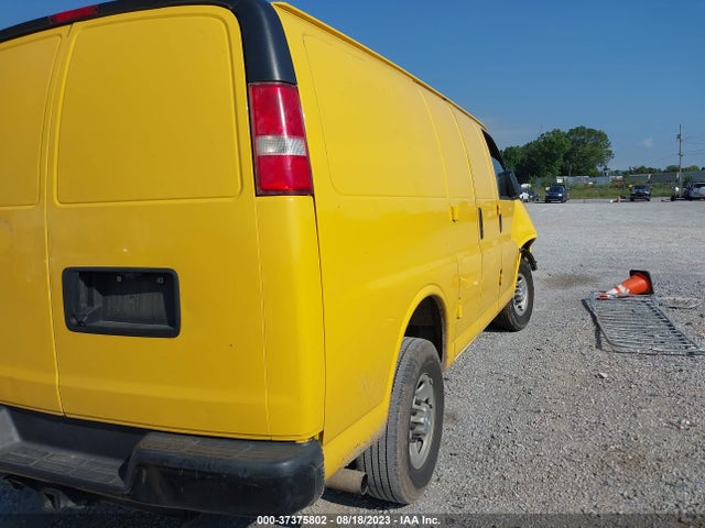 Chevrolet EXPRESS CARGO VAN 2016 1GCWGAFF0G1323363 Image 4