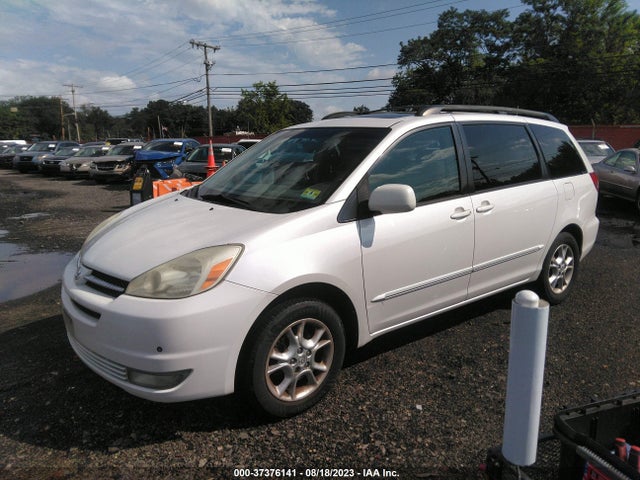 2005 TOYOTA SIENNA XLE VIN: 5TDBA22C85S035561
