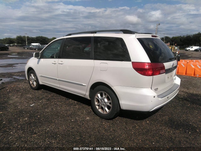 2005 TOYOTA SIENNA XLE VIN: 5TDBA22C85S035561
