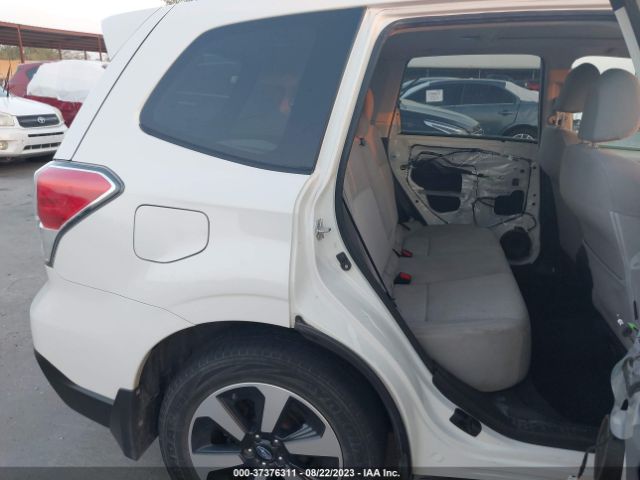 JF2SJADC6HH403706 Subaru Forester Premium