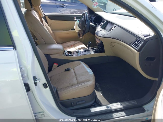 2011 HYUNDAI GENESIS VIN: KMHGC4DFXBU114901