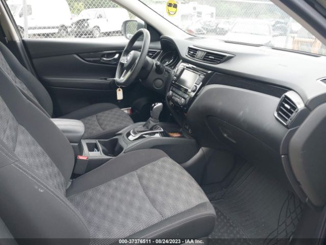 JN1BJ1CW2LW640372 Nissan Rogue Sport Sv